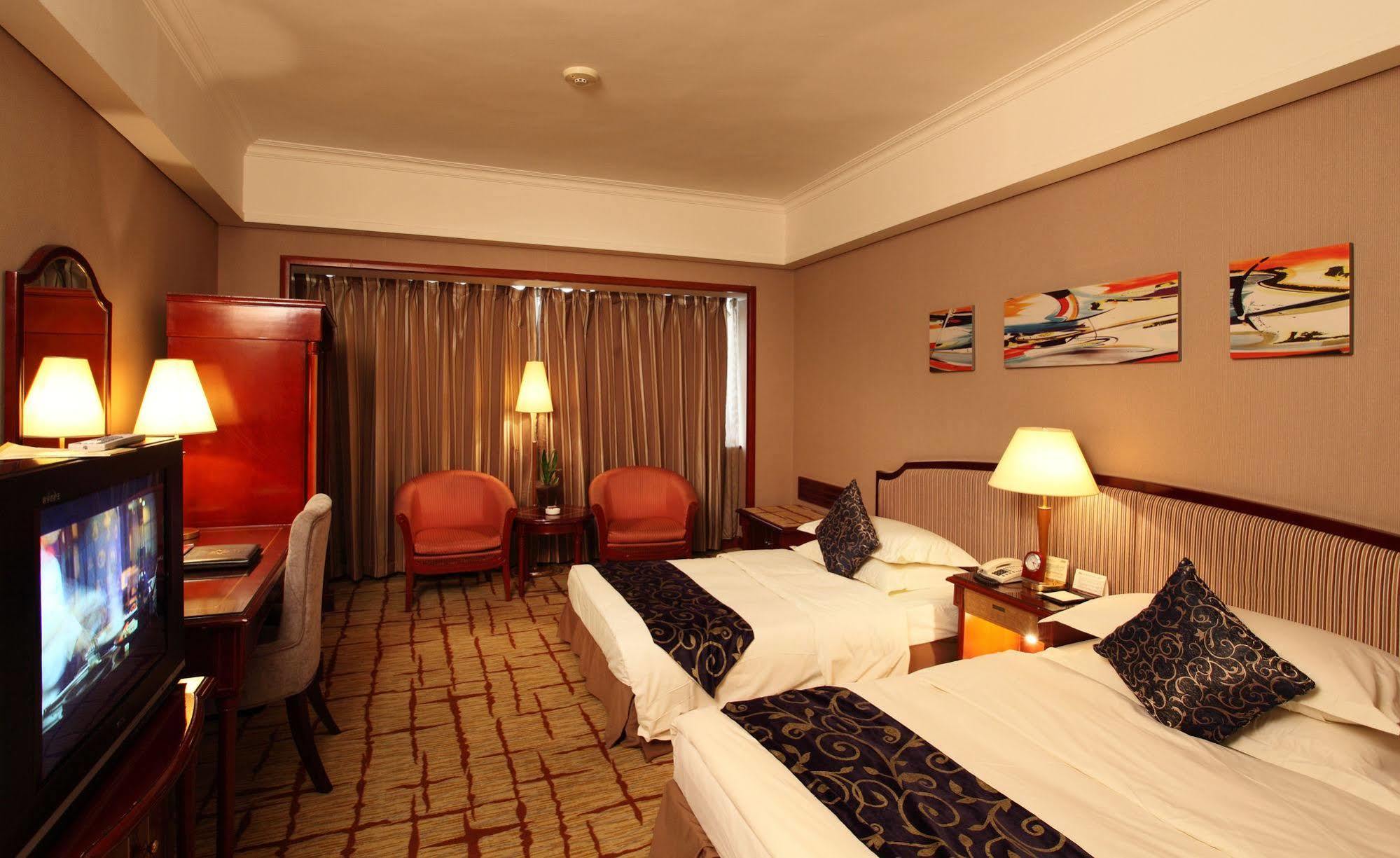 Weilai Conifer Hotel Zhengzhou Exteriör bild