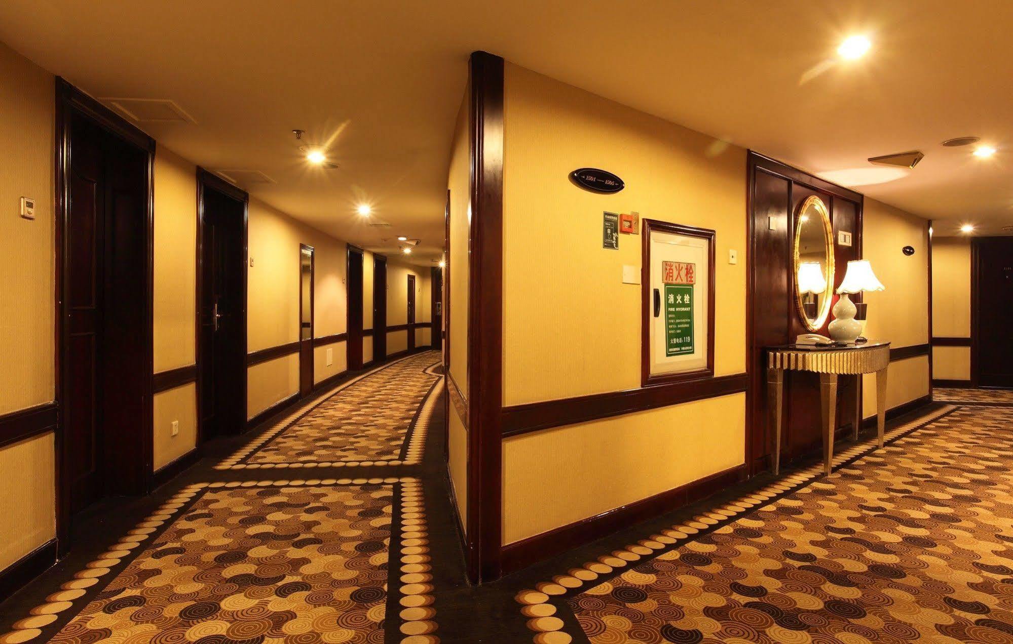 Weilai Conifer Hotel Zhengzhou Exteriör bild